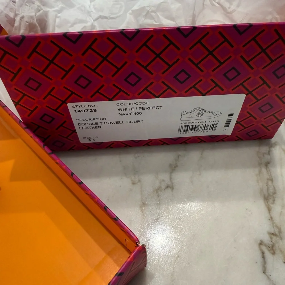 NWT .. Tory Burch Women's Double T Howell Court Sneakers
